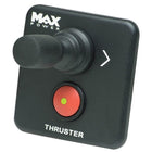 Max Power joystick i sort farve, 12/24V, monteret på en båd.